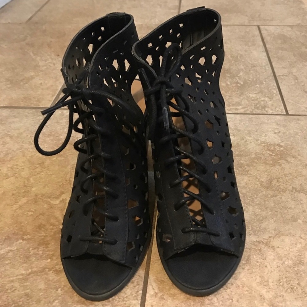 Open Toe Heels - Picture 2 of 2
